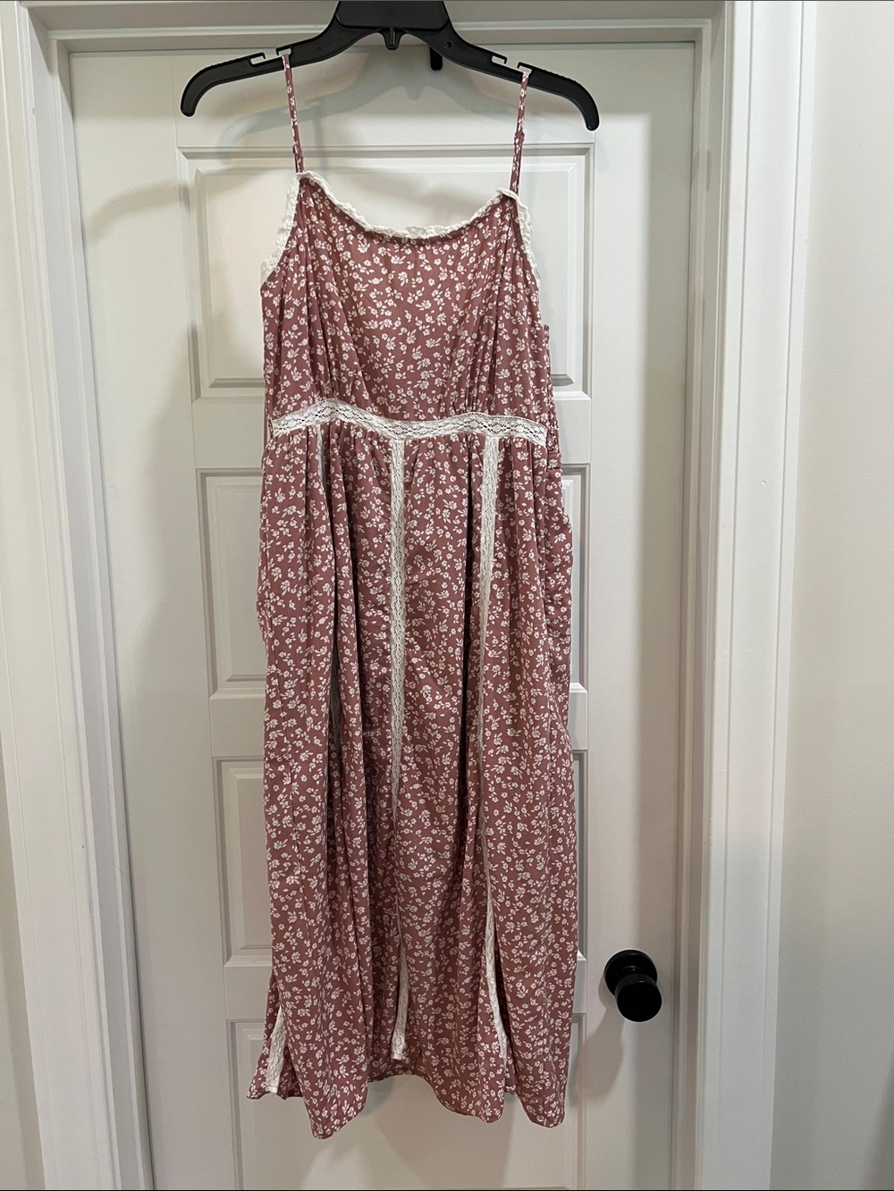 Mauve Floral Lace-Trim Maxi Dress